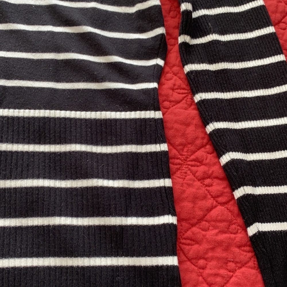 White House Black Market turtle neck - Picture 3 of 5